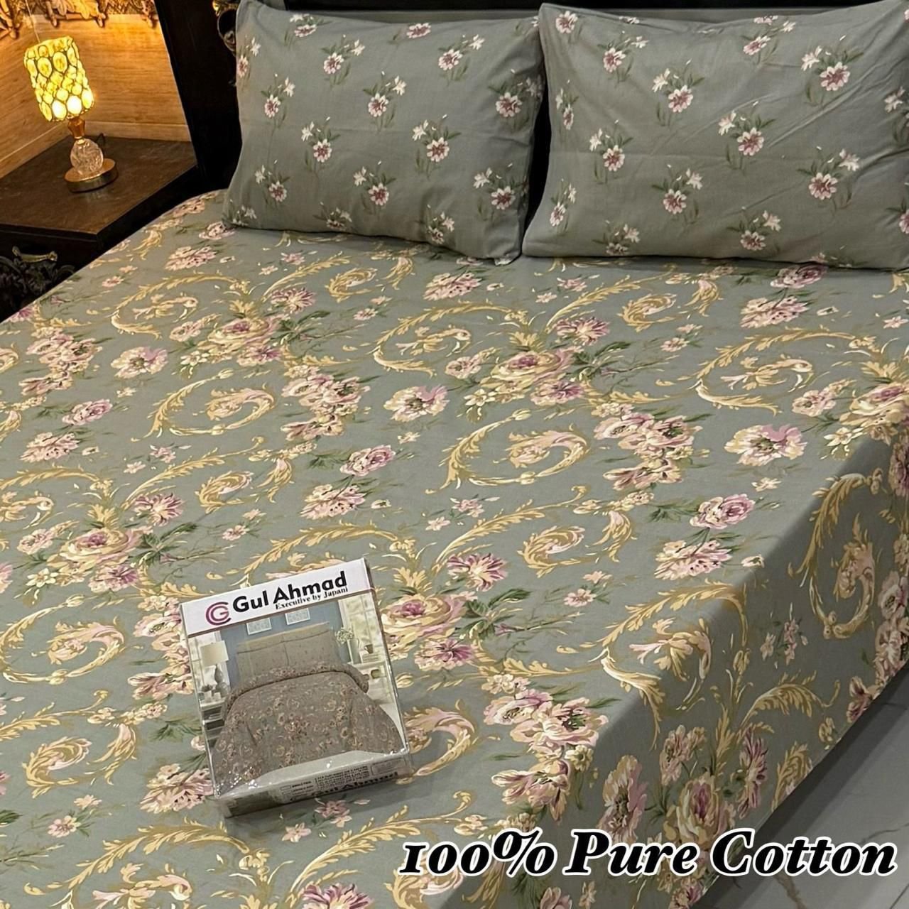 Refreshing & Elegant: Floral Print Double Bedsheet for a Soothing Ambiance