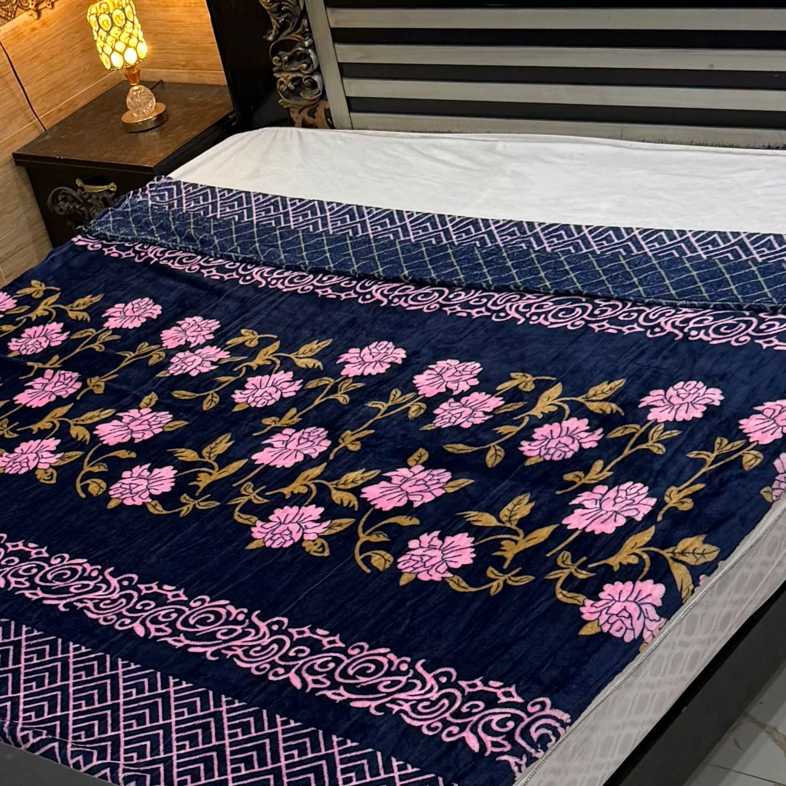 Navy Blossom AC Blanket - Elegant Floral Serenity
